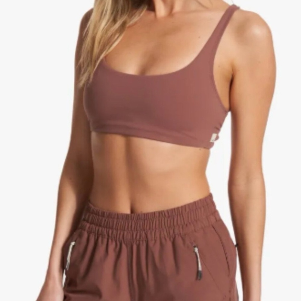Vuori Yosemite Bra in Hazelnut, Size L